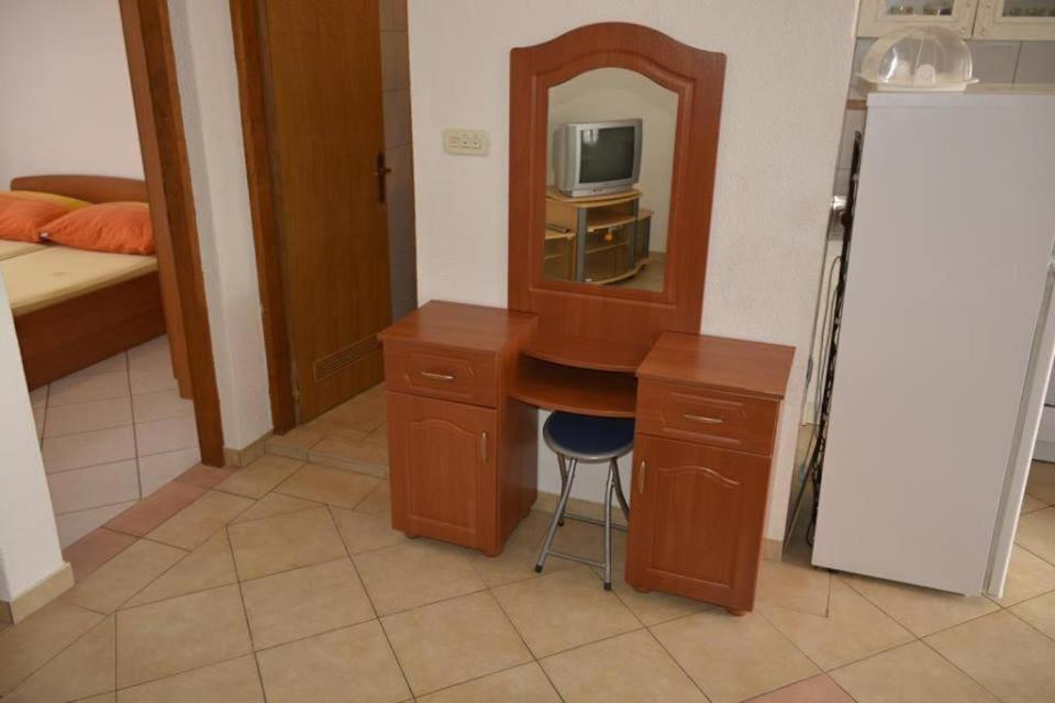 Apartmani Stjepan Veselko Vir Exterior foto